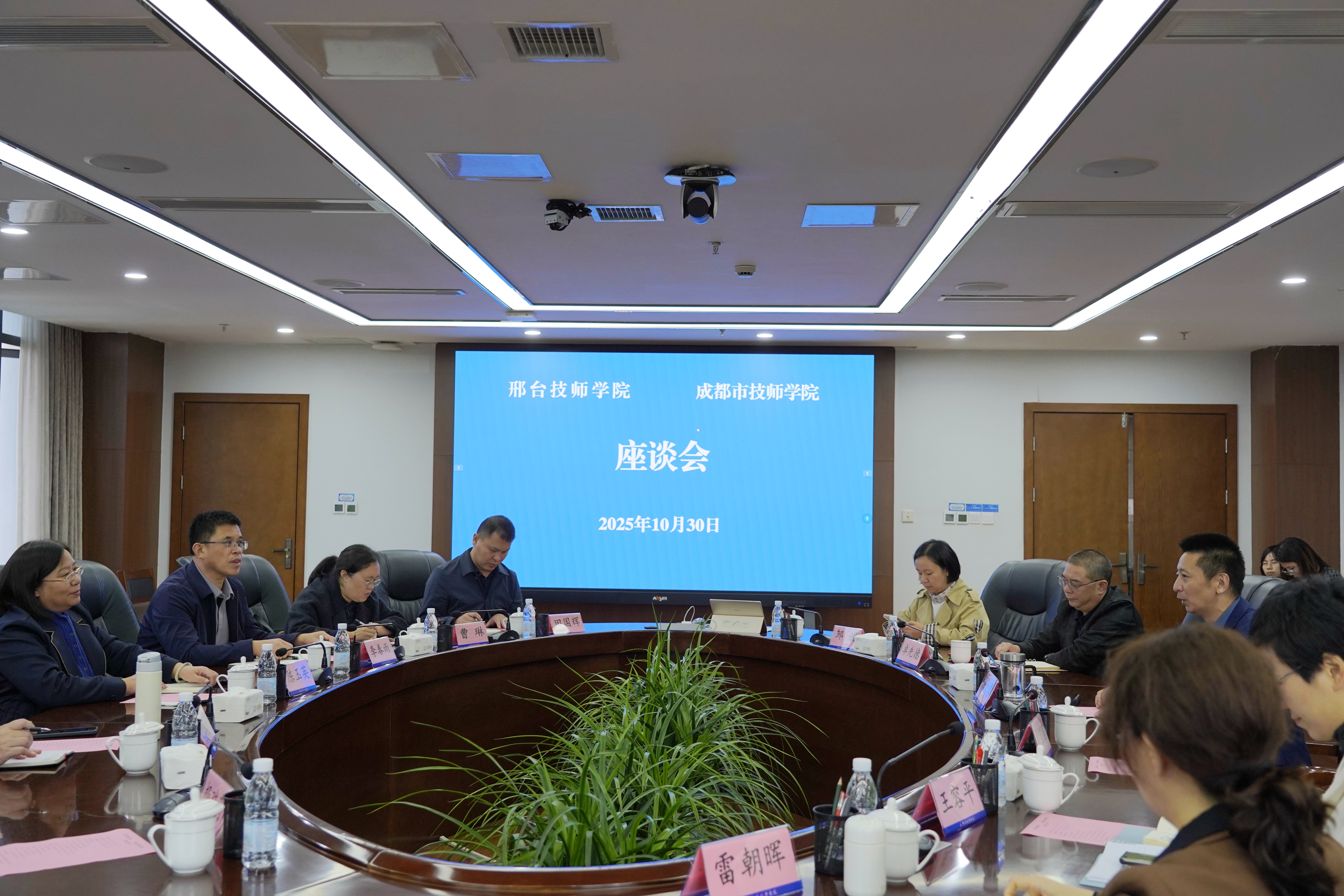 6ABB31BF8970FAF4BA71CA40B4B0B2C9.JPG 6ABB31BF8970FAF4BA71CA40B4B0B2C9.JPG